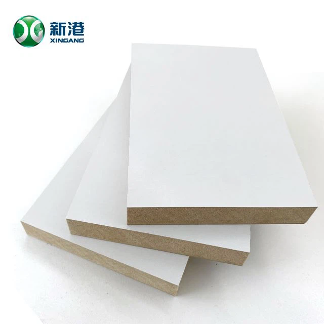 18 mm-es melamin MDF