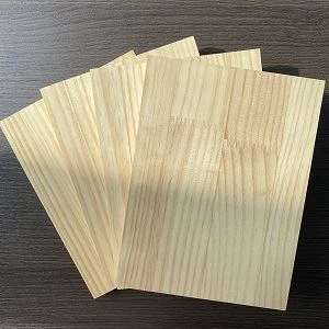 Pine FJ laminált fa