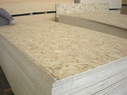 Vízálló OSB rétegelt lemez Chiléhez 9mm, 11mm orientált pántlemez konstrukció 1220*2440mm Olcsó ár