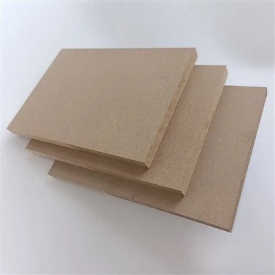 Kiváló minőségű 1220*2440 mm 12 mm 18 mm eredeti rendes bútor MDF